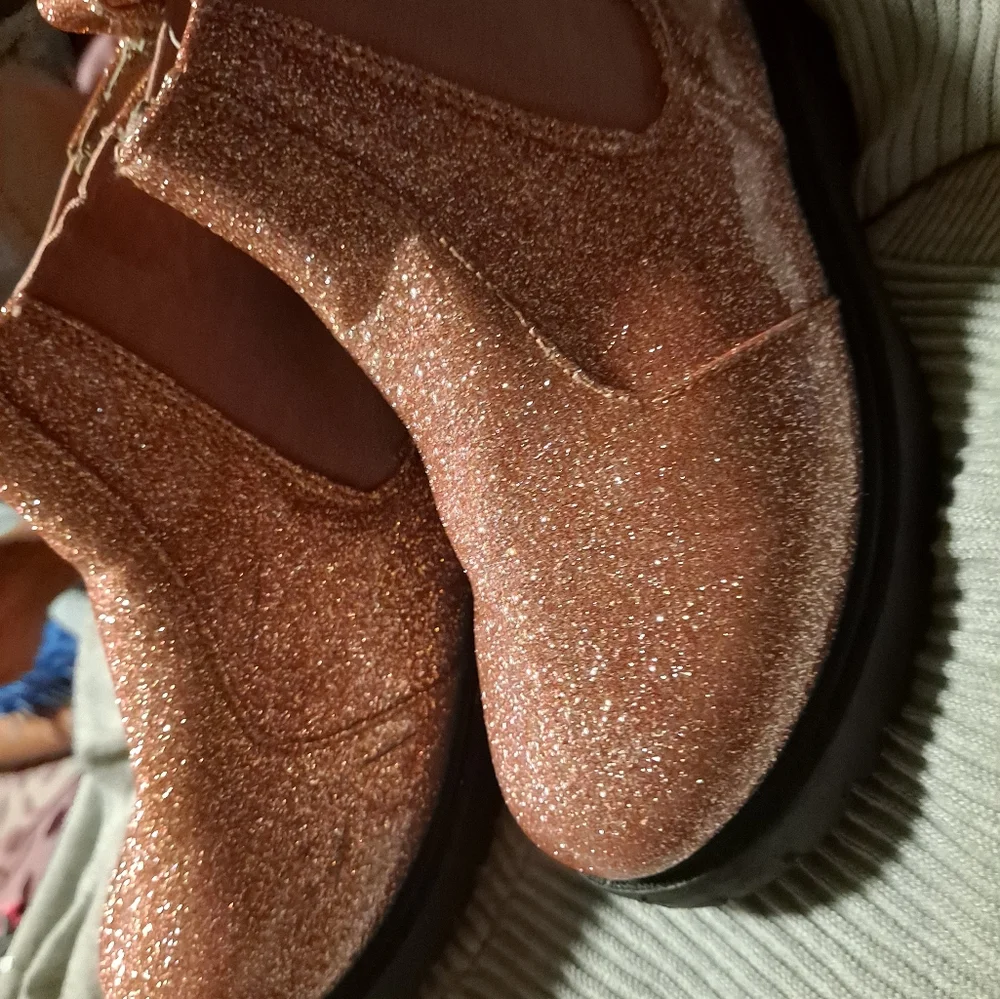 Botitas - Picture 2 of 3